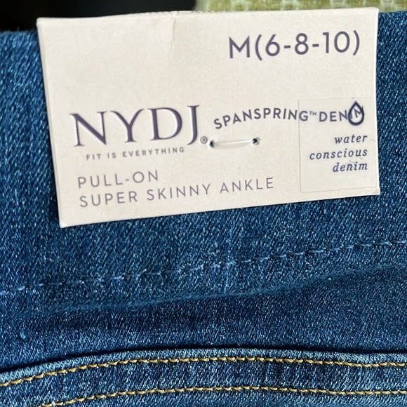 NYDJ Pull-On Super Skinny Ankle Jeans with slit - Picture 6 of 9